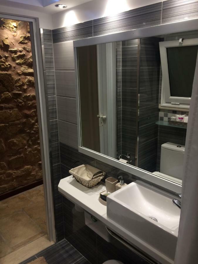 Nicola'S Studio Apartment Corfu  Exterior photo