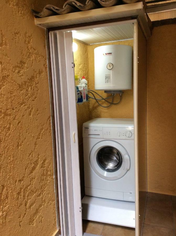 Nicola'S Studio Apartment Corfu  Exterior photo