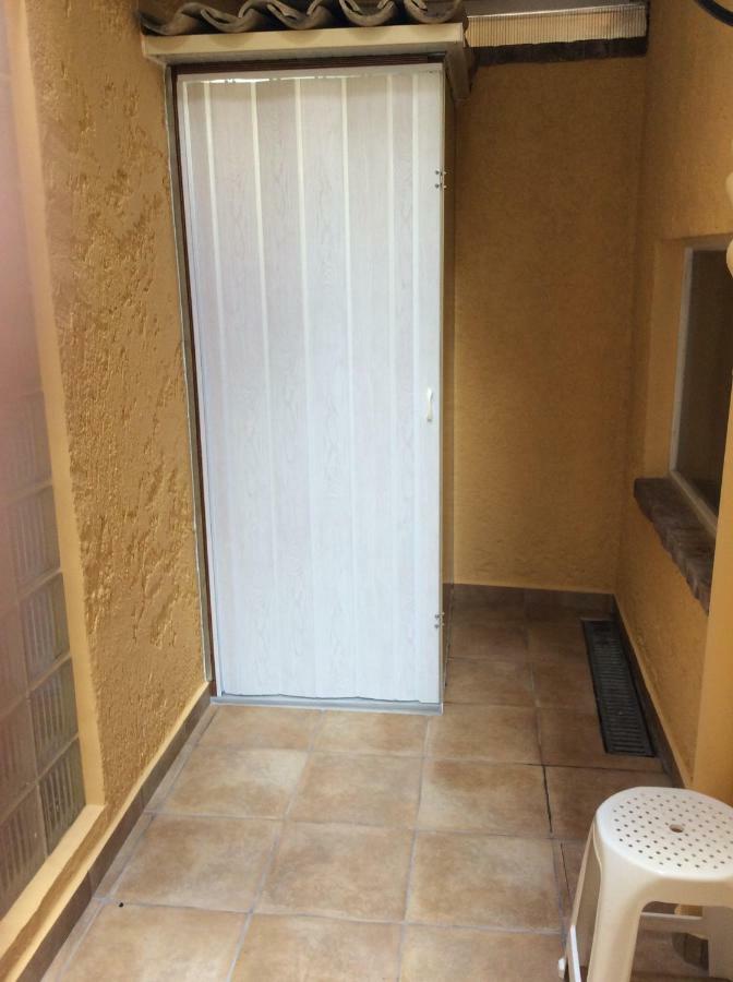 Nicola'S Studio Apartment Corfu  Exterior photo