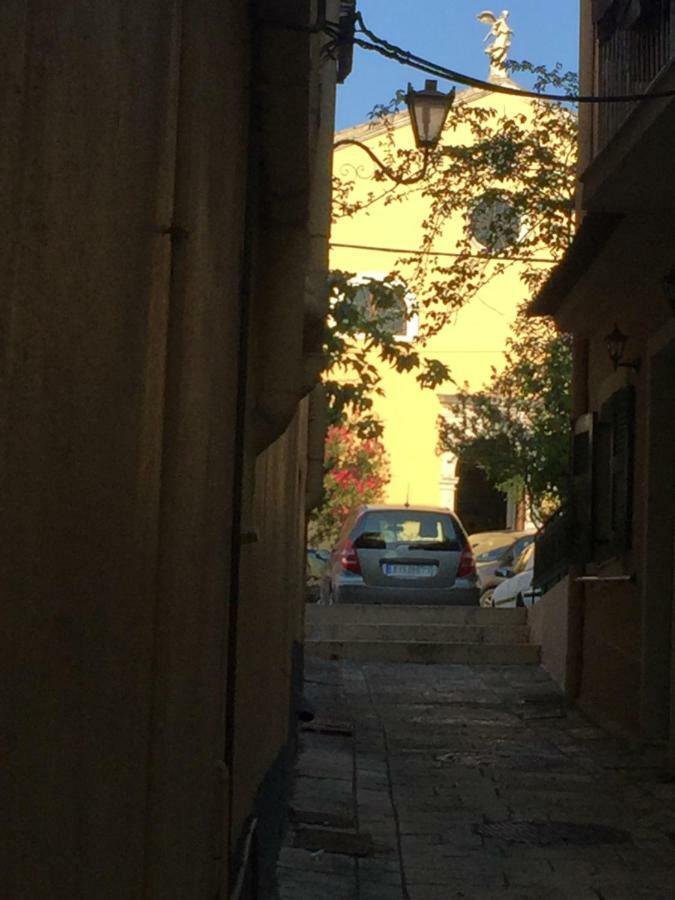 Nicola'S Studio Apartment Corfu  Exterior photo