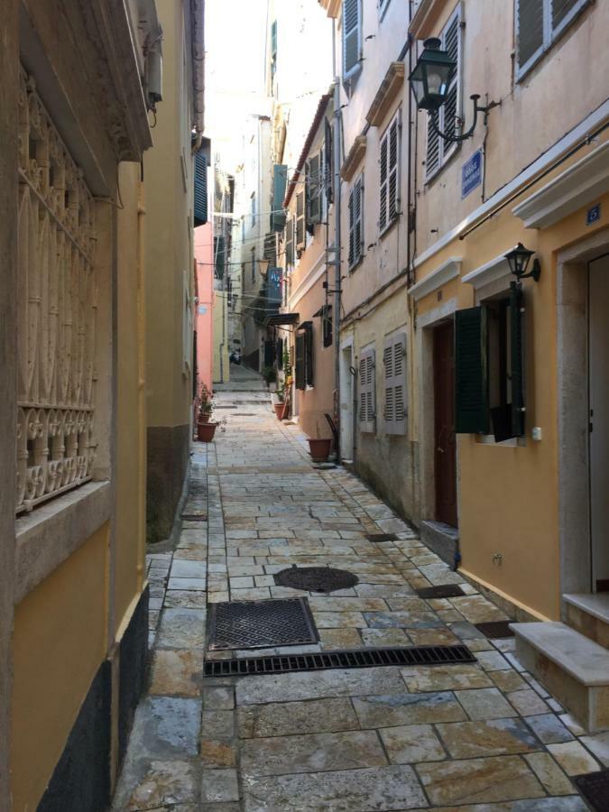 Nicola'S Studio Apartment Corfu  Exterior photo