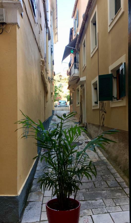 Nicola'S Studio Apartment Corfu  Exterior photo